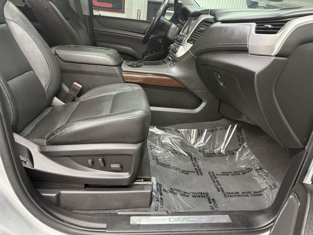 Used 2020 GMC Yukon XL SLT AWD/4WD image 47
