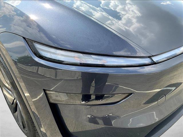 Used 2026 Tesla Model Y 2WD image 27