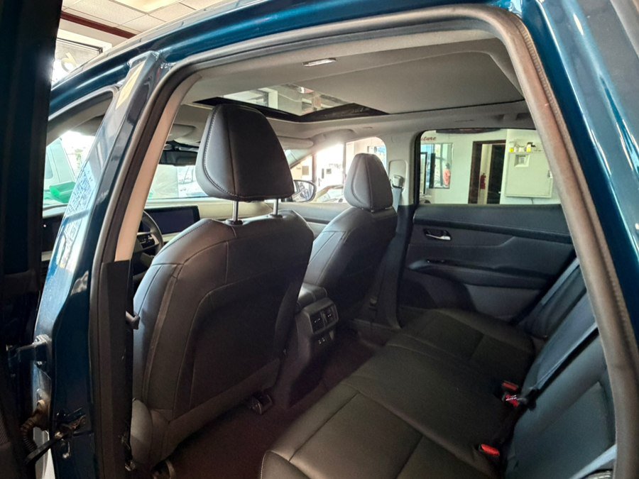 Used 2025 Nissan Murano SL w/ Cargo Package AWD/4WD image 65