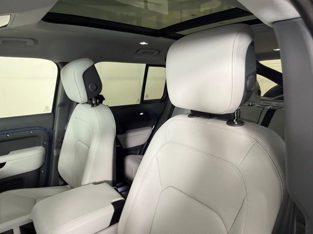 New 2026 Land Rover Defender 110 S AWD/4WD image 6