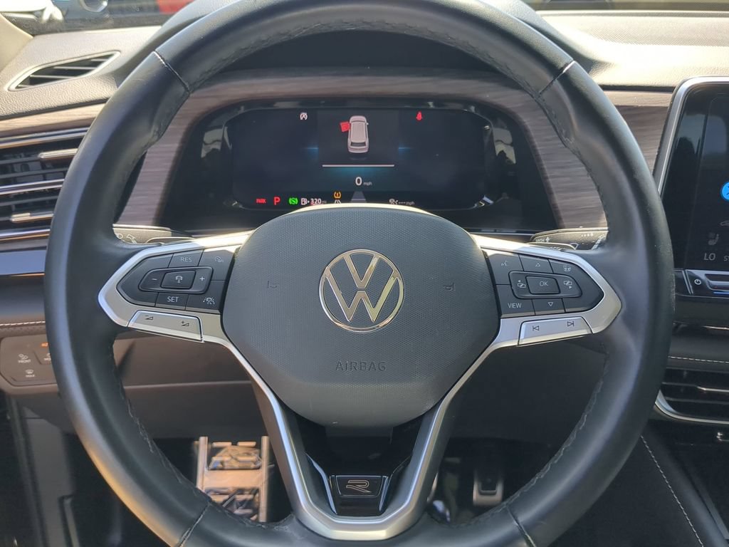 Certified 2025 Volkswagen Atlas SEL Premium R-Line AWD/4WD image 34
