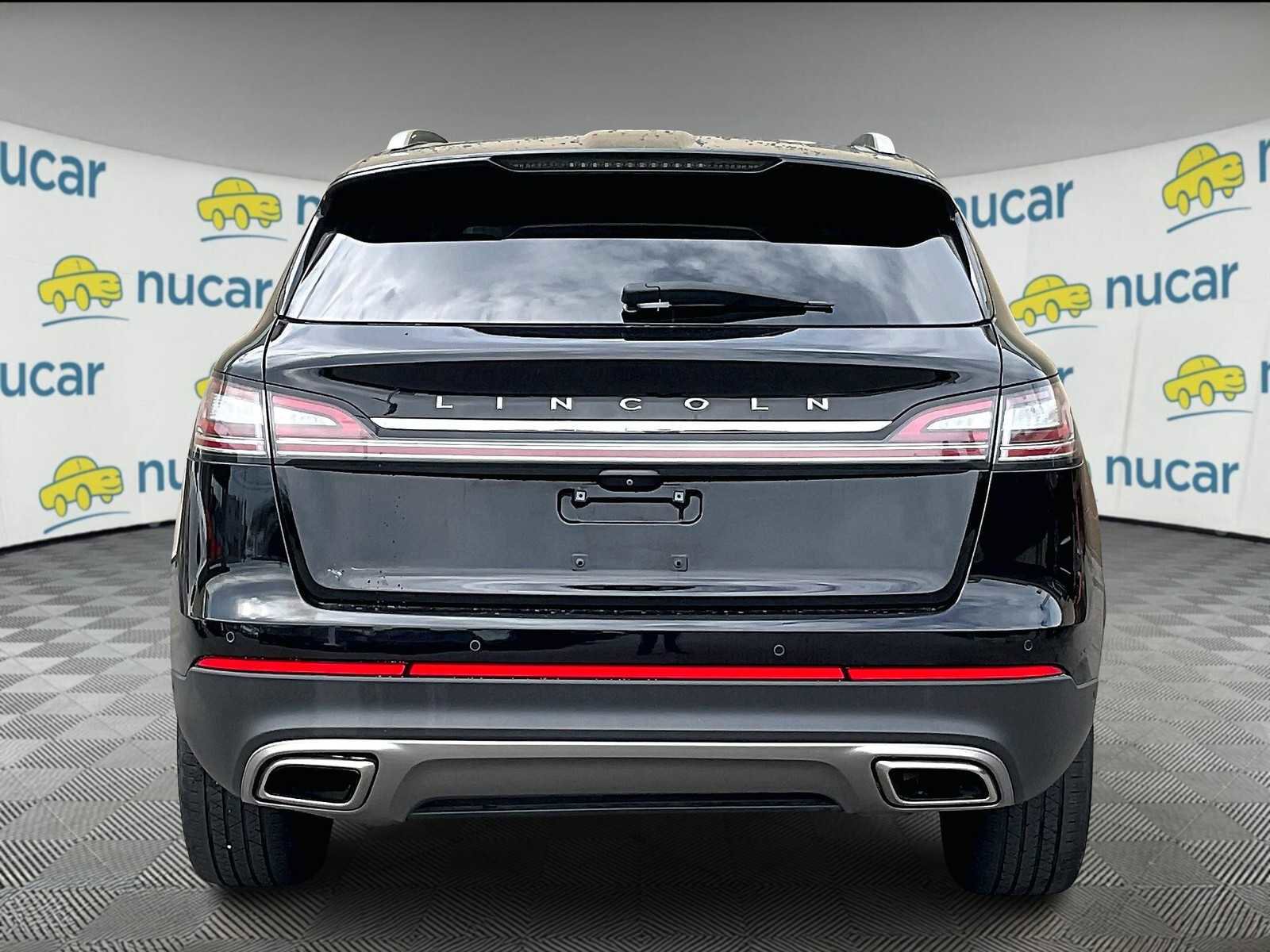 Used 2022 Lincoln Nautilus Reserve image 5