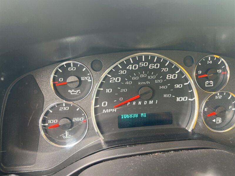 Used 2021 GMC Savana 3500 w/ Power Convenience Package RWD image 6
