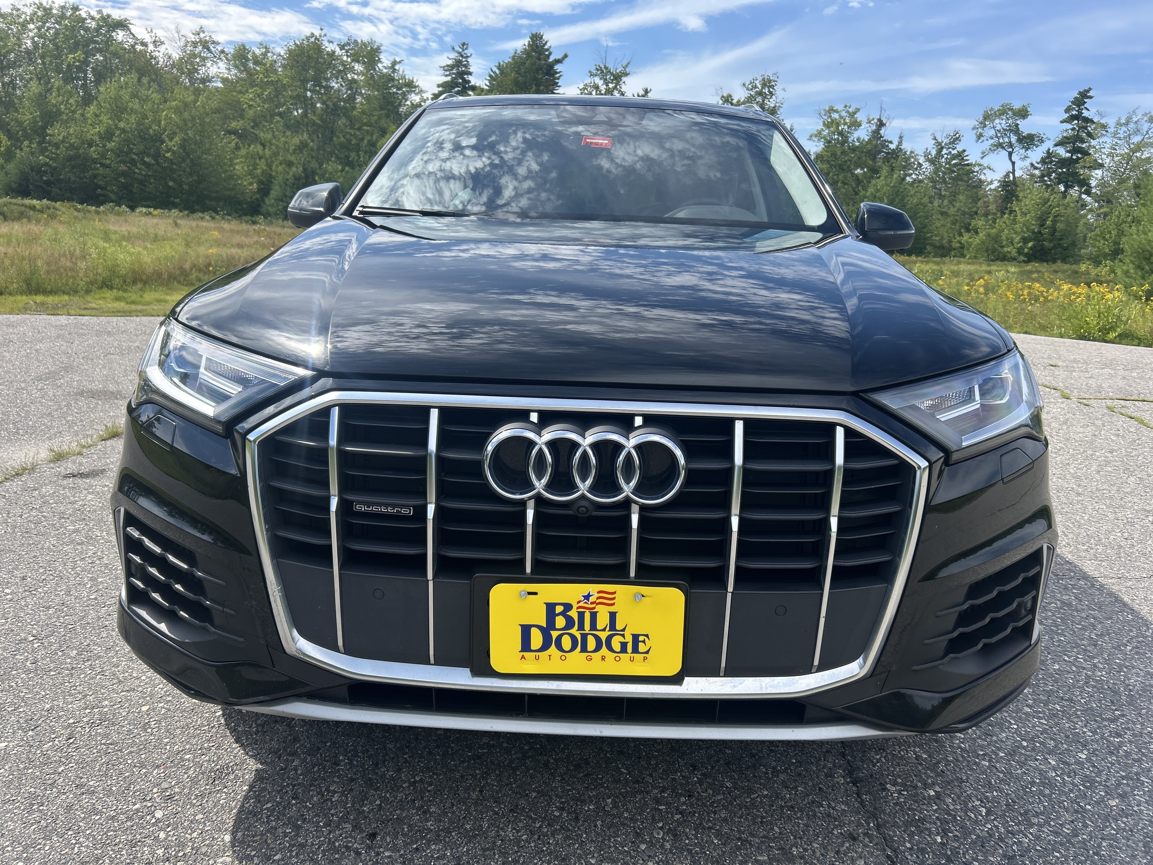Used 2022 Audi Q7 3.0T Premium w/ Convenience Package AWD/4WD image 2