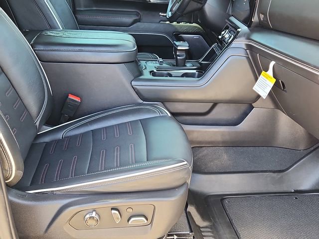 Used 2024 GMC Sierra 1500 AT4X image 12