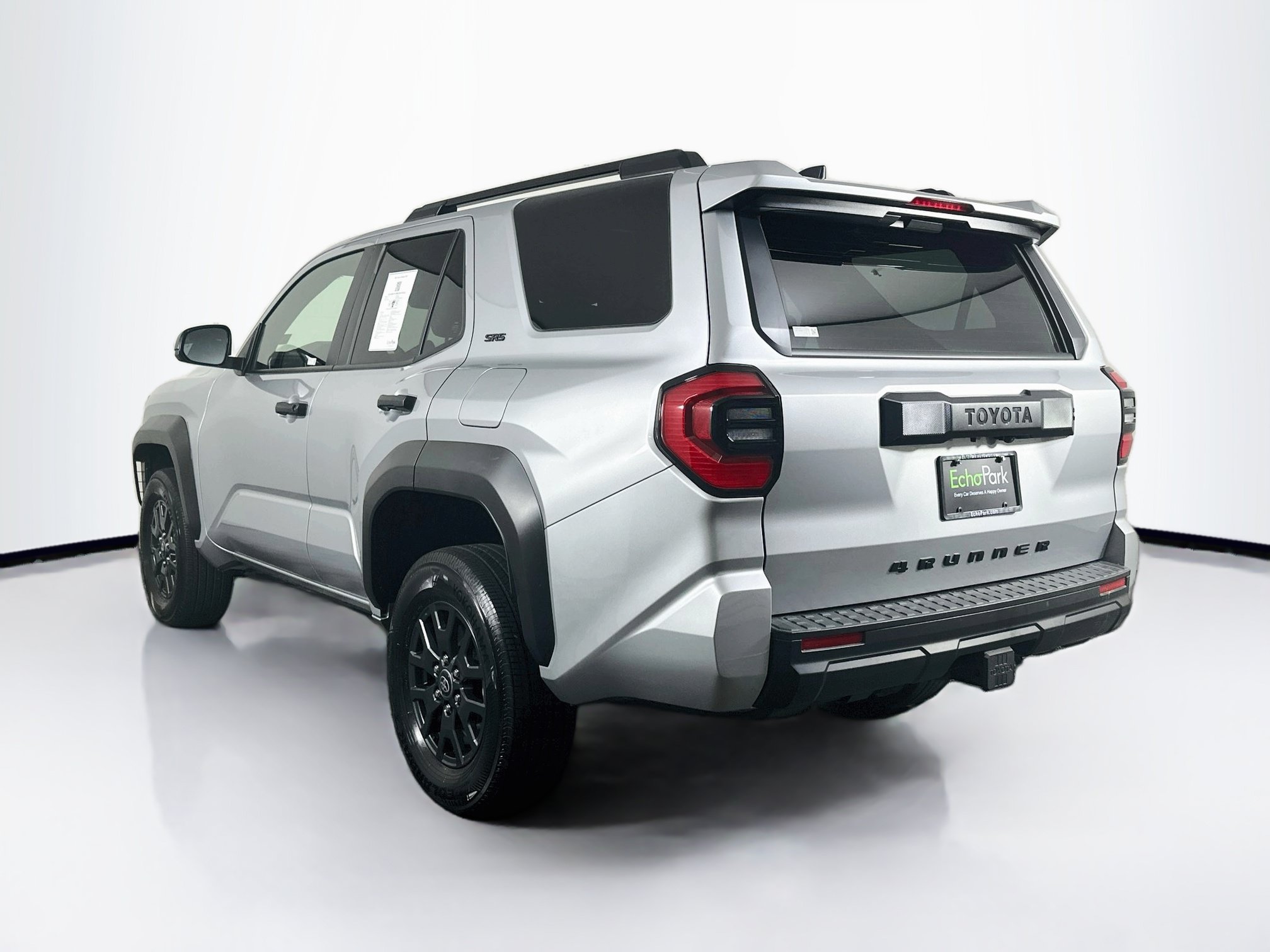 Used 2026 Toyota 4Runner SR5 AWD/4WD image 5