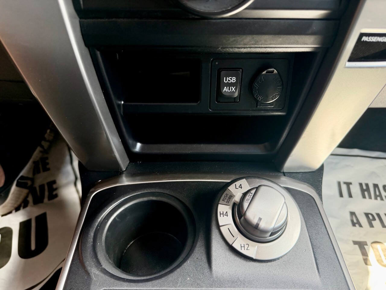 Used 2018 Toyota 4Runner SR5 AWD/4WD image 44