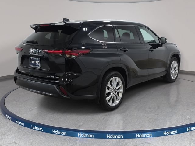 Certified 2024 Toyota Highlander Limited AWD/4WD image 5