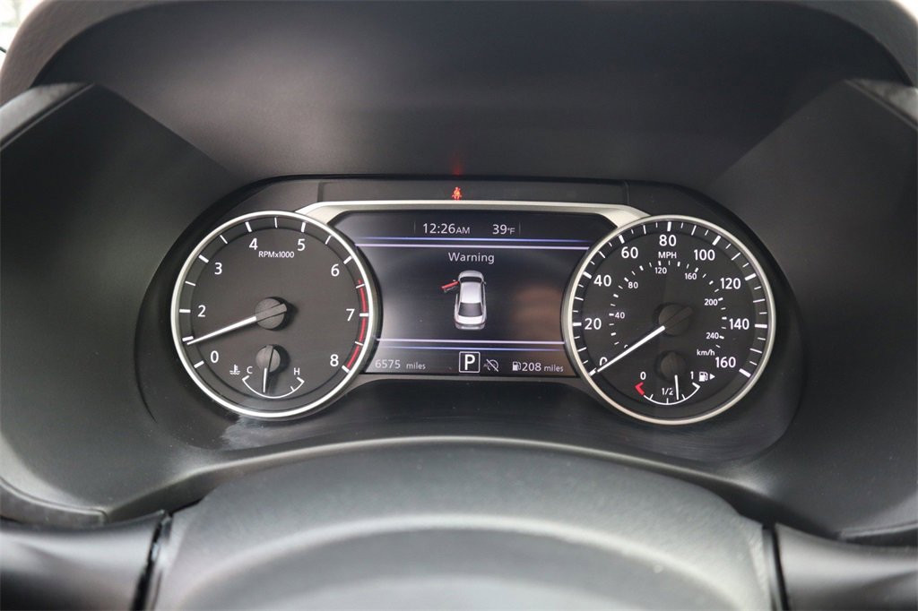 Certified 2025 Nissan Sentra SR w/ SR Premium Package image 25