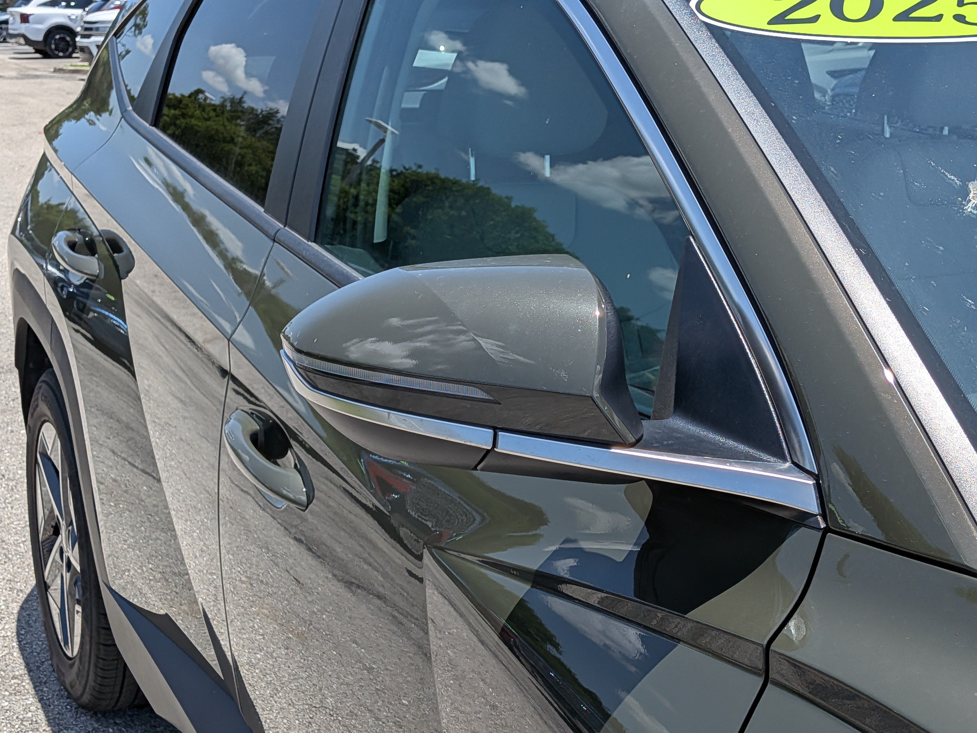 Used 2025 Hyundai Tucson SEL FWD image 12