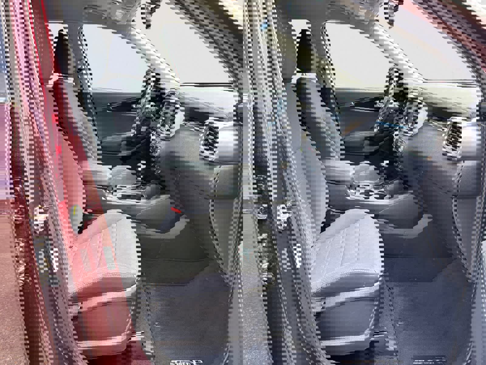 Used 2019 Kia Sorento LX w/ LX Convenience Package image 16