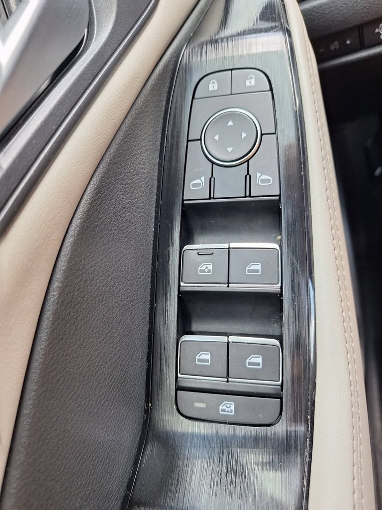 Used 2024 Nissan Rogue SL w/ SL Premium Package FWD image 21
