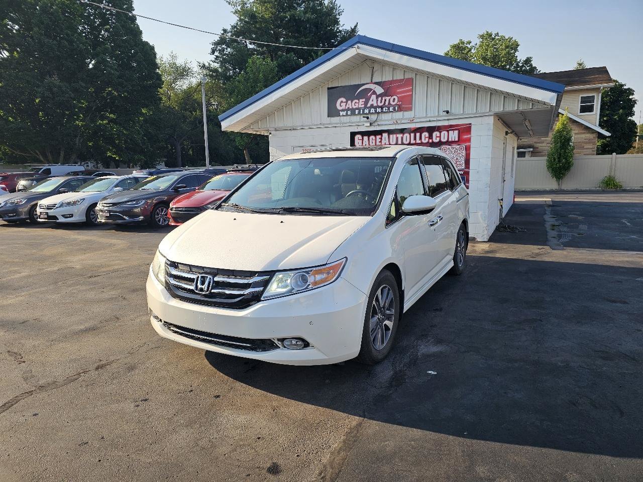 Used 2015 Honda Odyssey Touring image 4