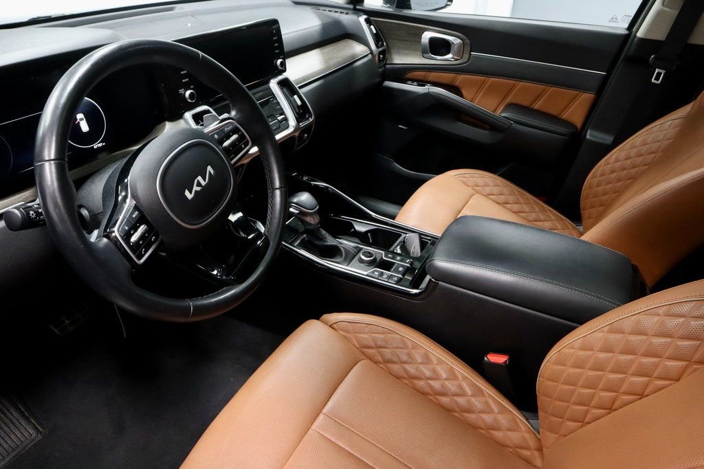 Used 2023 Kia Sorento SX Prestige image 23