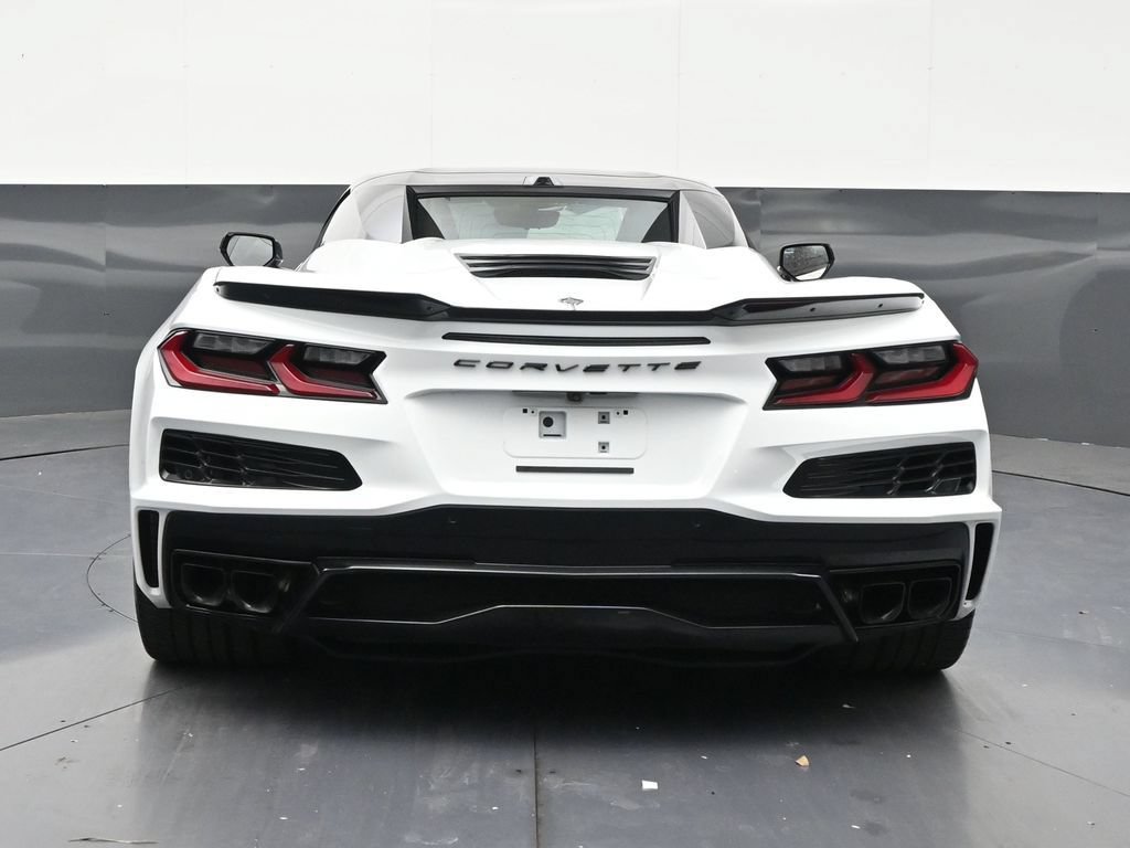 Used 2025 Chevrolet Corvette E-Ray AWD/4WD image 4