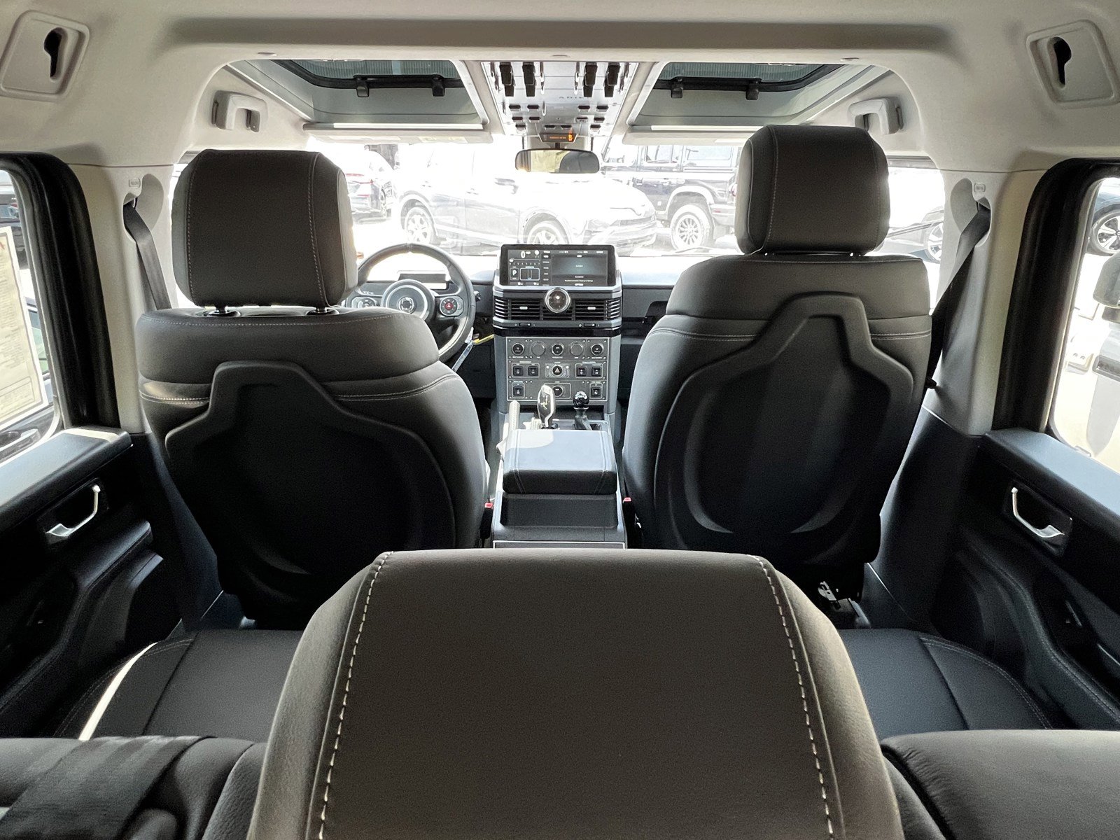 Used 2025 INEOS Grenadier Fieldmaster Edition image 32