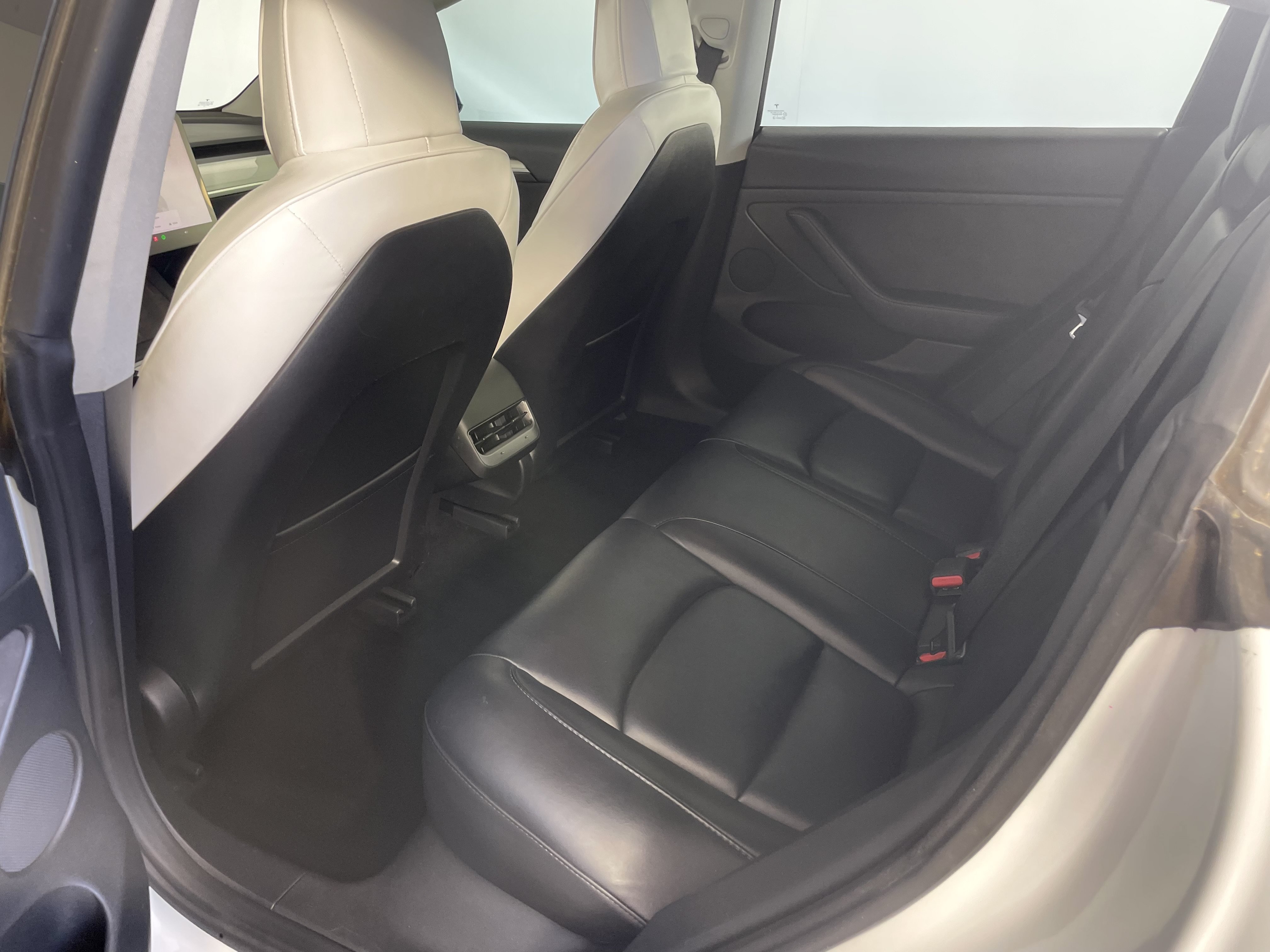 Used 2023 Tesla Model 3 Standard Range RWD image 10