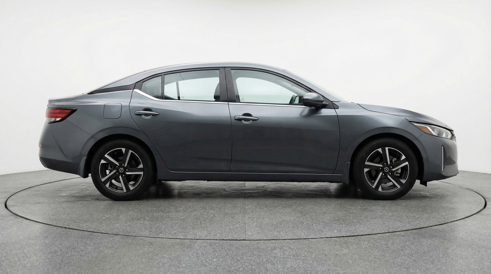 Used 2025 Nissan Sentra SV image 11