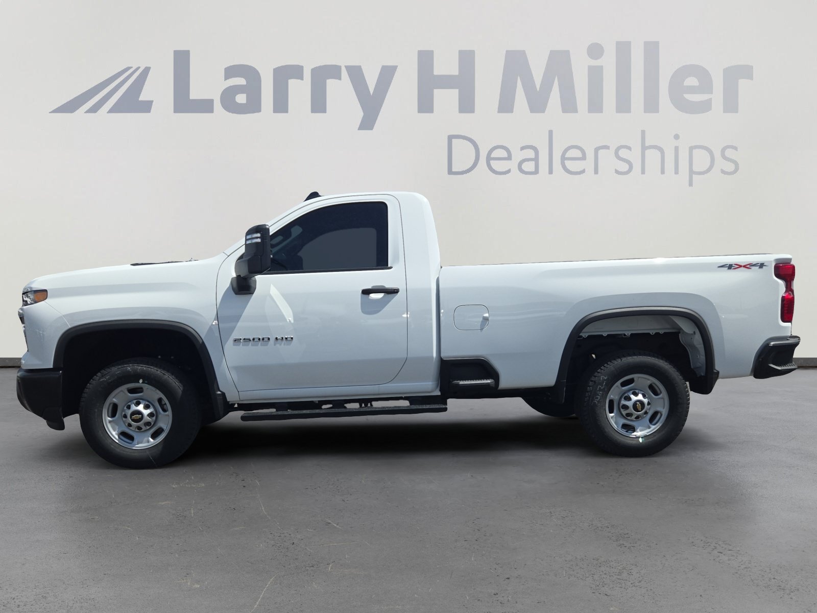 Used 2025 Chevrolet Silverado 2500 W/T w/ WT Convenience Package AWD/4WD image 2