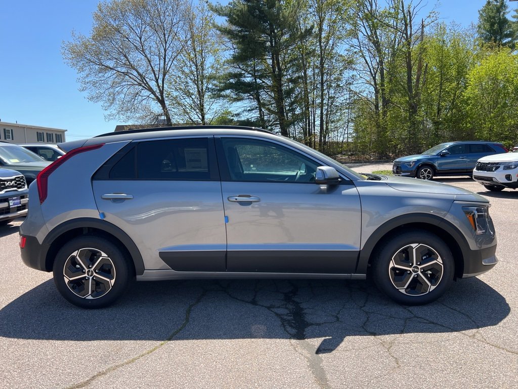 New 2025 Kia Niro EX w/ EX Cold Weather Package image 4