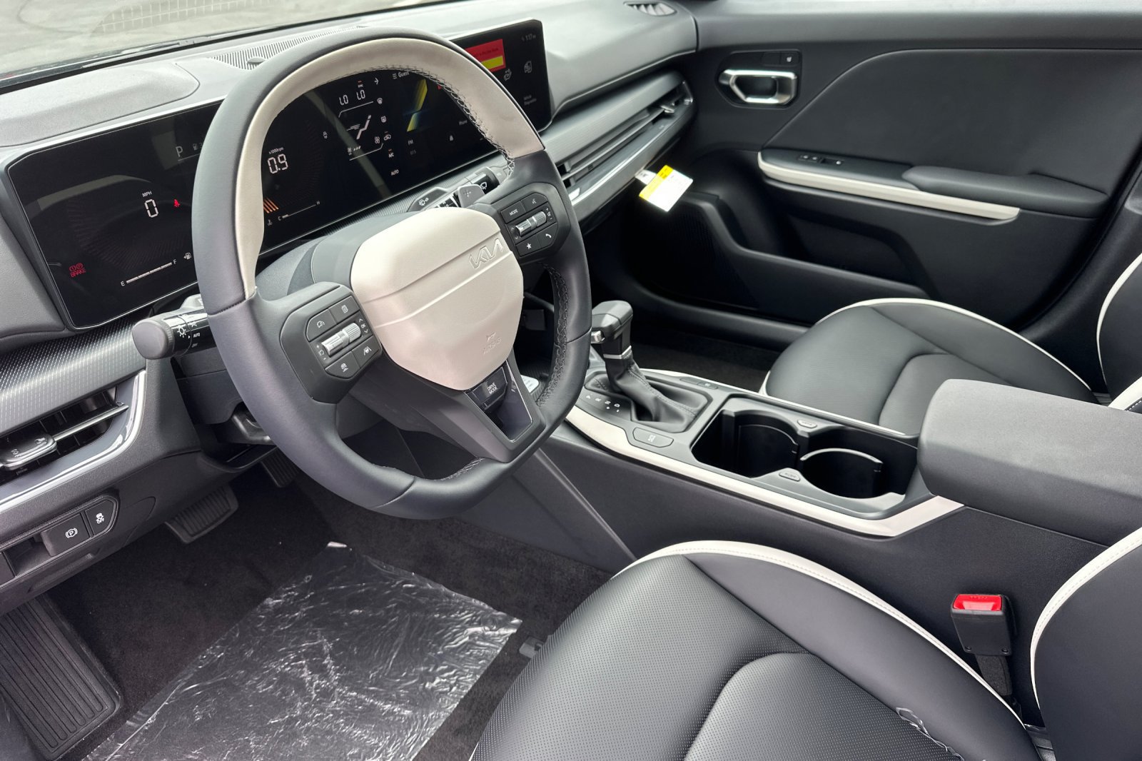 New 2026 Kia K4 GT-Line w/ GT-Line Sunroof Package FWD image 10