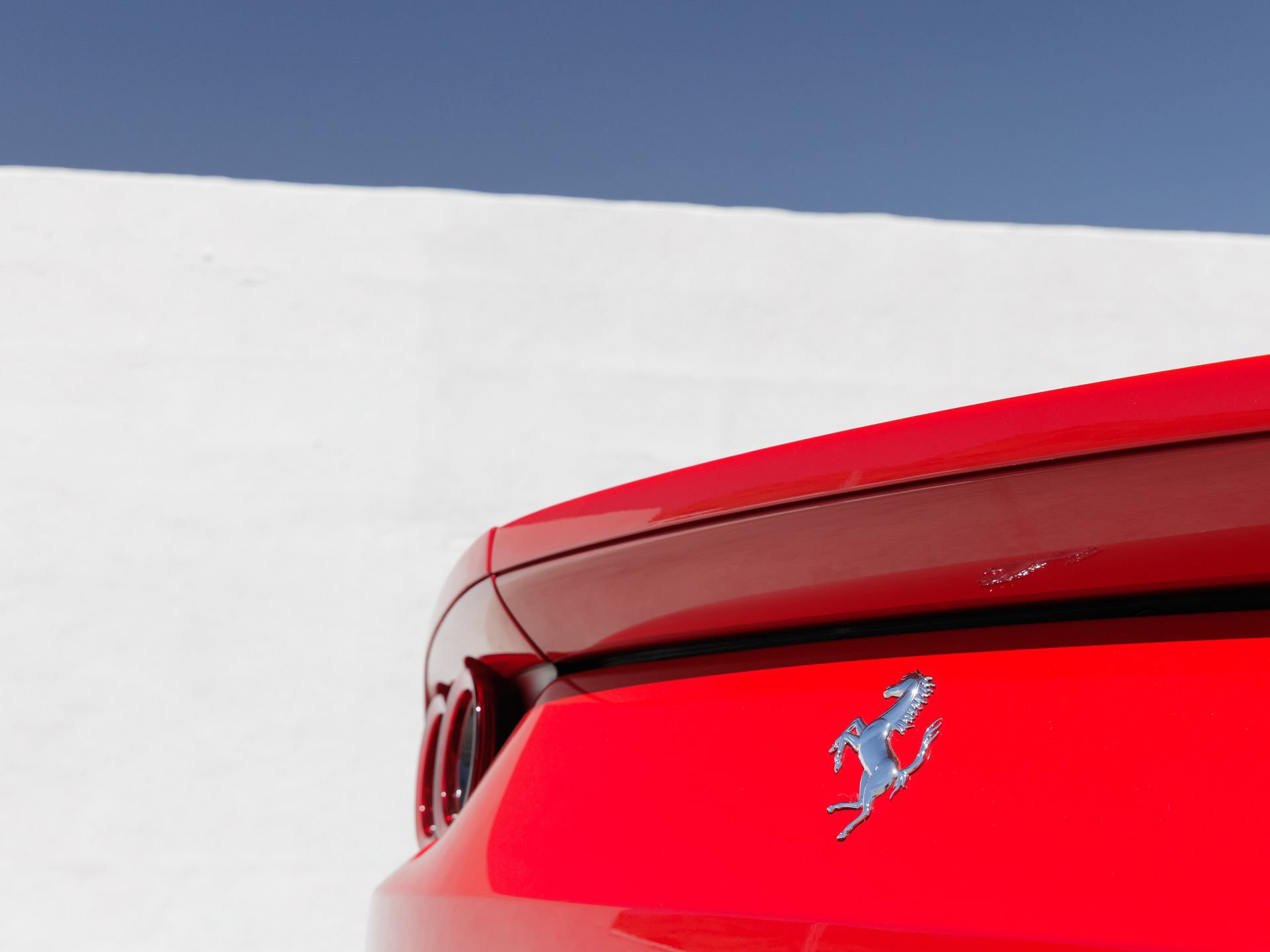 Used 2019 Ferrari 812 Superfast RWD image 12