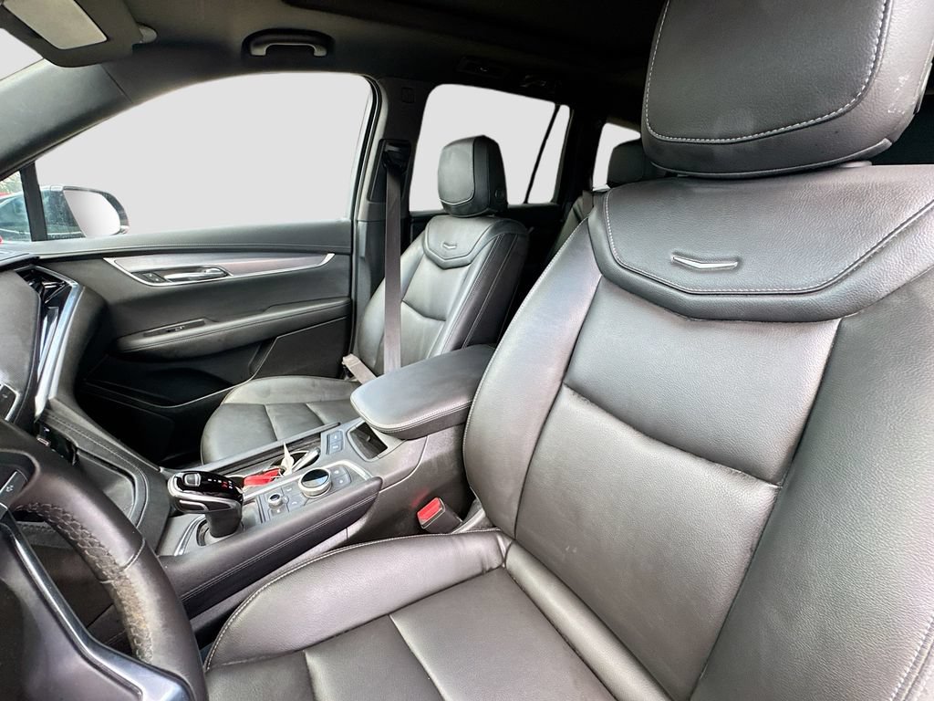 Used 2025 Cadillac XT6 Luxury AWD/4WD image 20