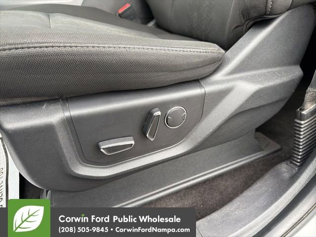 Used 2018 Ford F150 XLT w/ Equipment Group 302A Luxury image 26