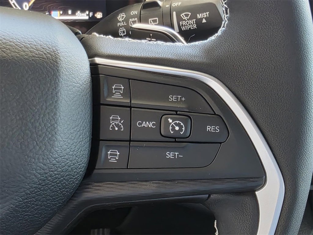 New 2025 Jeep Grand Cherokee L Altitude image 27