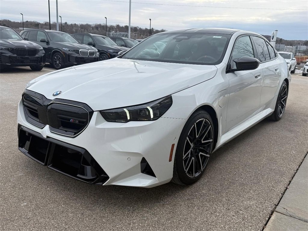 Used 2025 BMW M5 Base w/ Carbon Package image 8