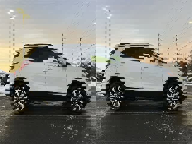 Used 2022 Buick Encore Preferred w/ Safety Package image 3