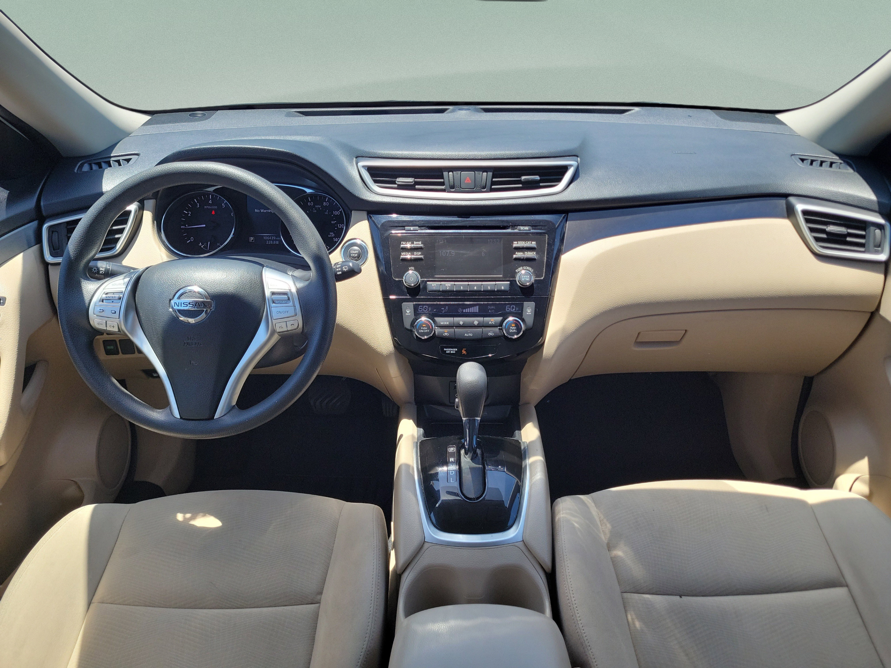 Used 2016 Nissan Rogue SV FWD image 11