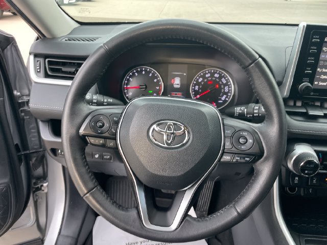 Used 2021 Toyota RAV4 XLE w/ Convenience Package AWD/4WD image 25