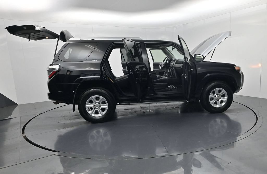 Used 2016 Toyota 4Runner SR5 AWD/4WD image 58