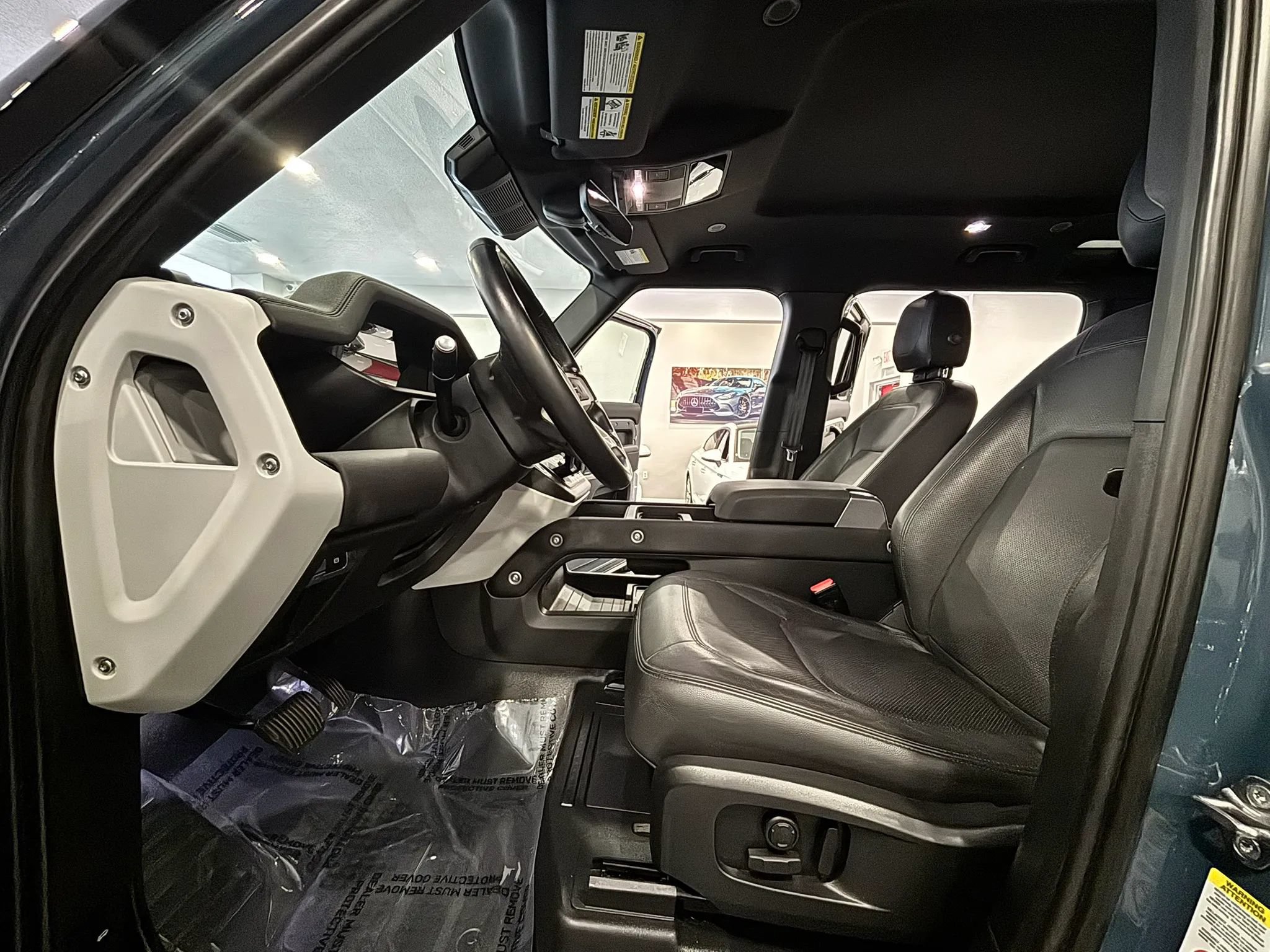 Used 2023 Land Rover Defender 110 S AWD/4WD image 12