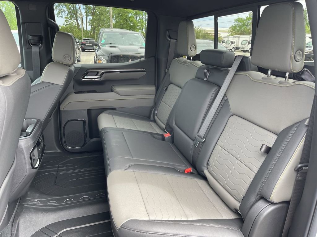 New 2026 Chevrolet Silverado 1500 ZR2 w/ Dark Appearance Package AWD/4WD image 21