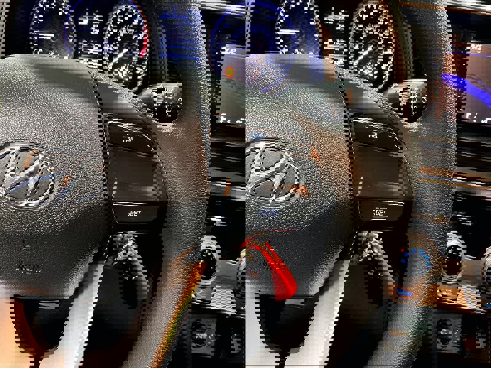 Used 2019 Hyundai Elantra SE w/ Cargo Package image 23