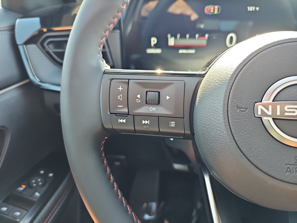New 2027 Nissan Kicks SR w/ Cold Weather Package FWD image 17