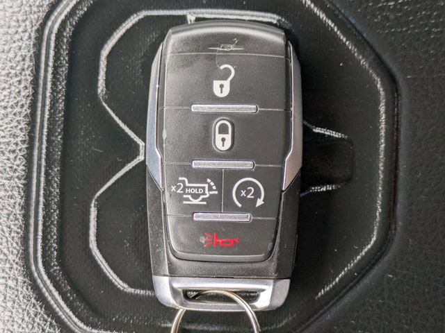 Used 2025 RAM 1500 Laramie image 32