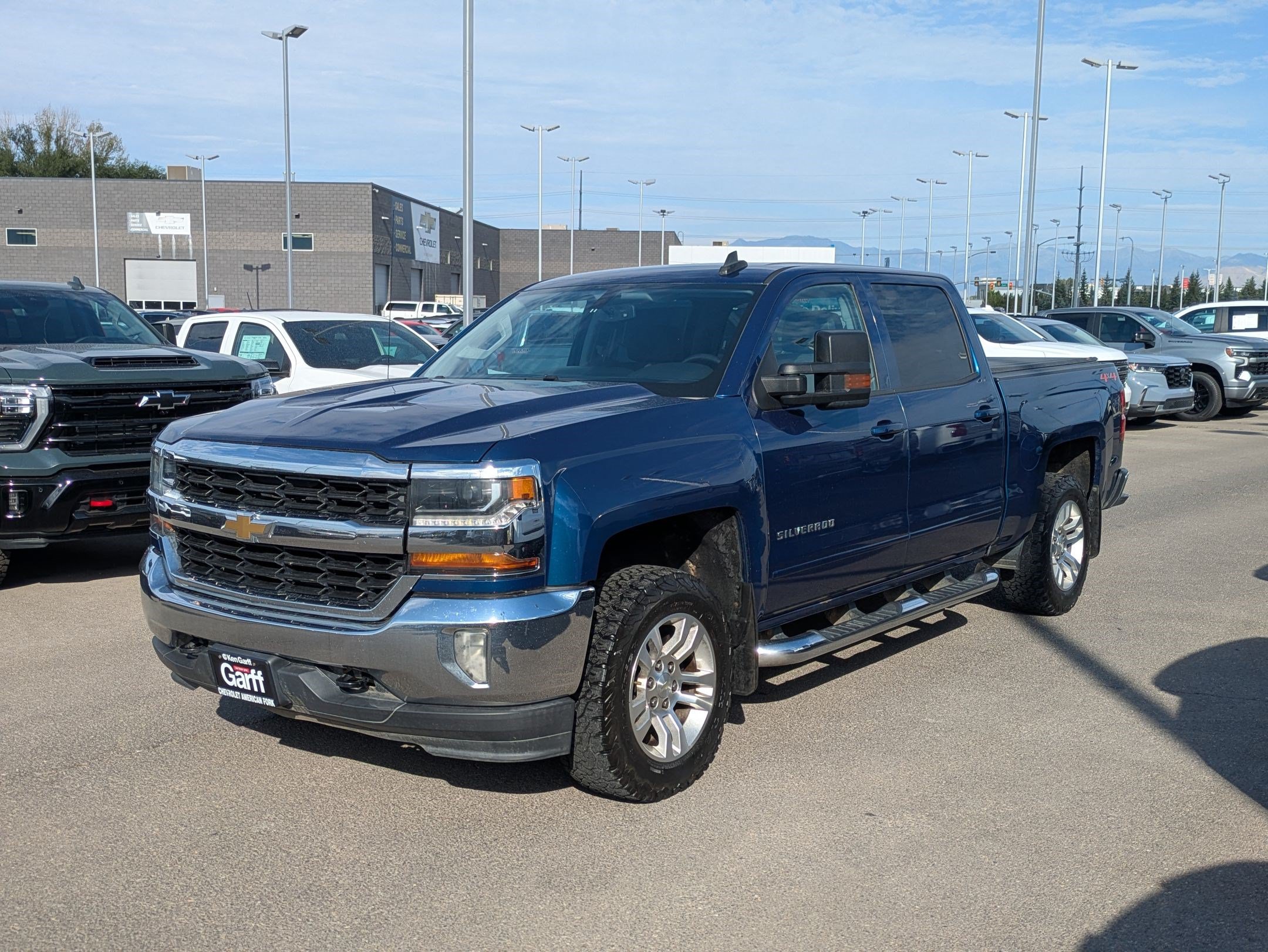 Used 2018 Chevrolet Silverado 1500 LT w/ LT Fleet Convenience Package AWD/4WD image 8