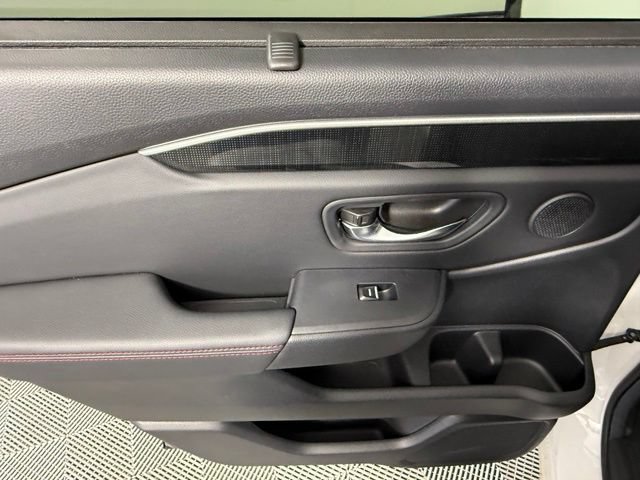 Used 2025 Honda Pilot Black Edition image 37