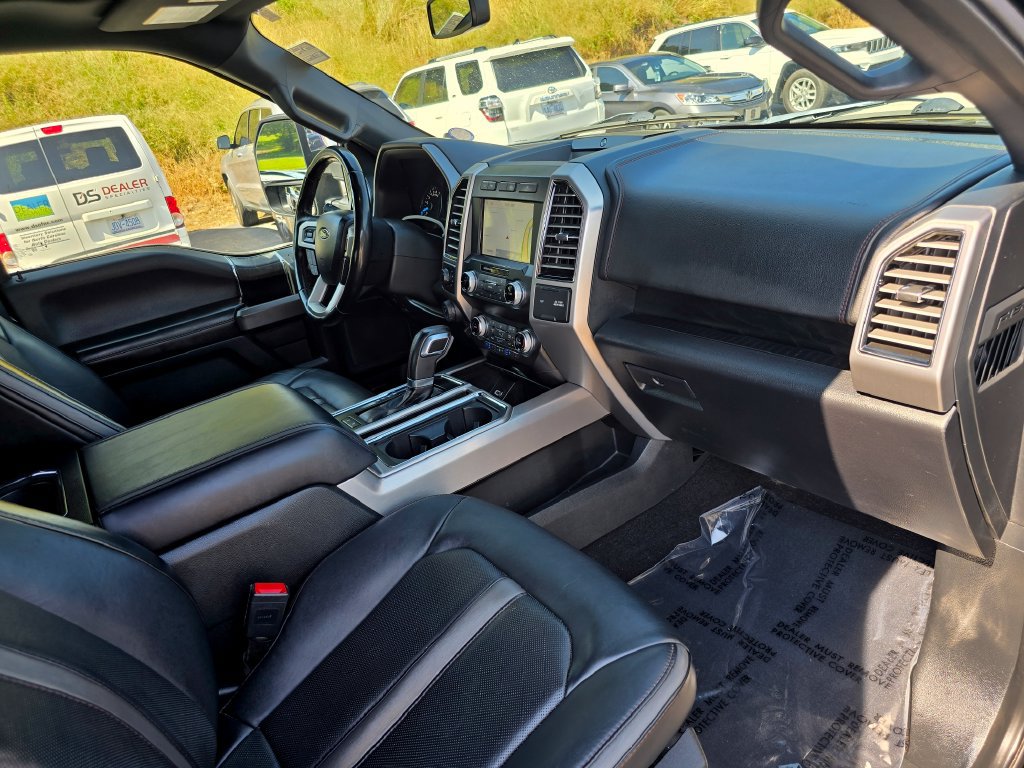 Used 2020 Ford F150 Platinum w/ Equipment Group 701A Luxury AWD/4WD image 32