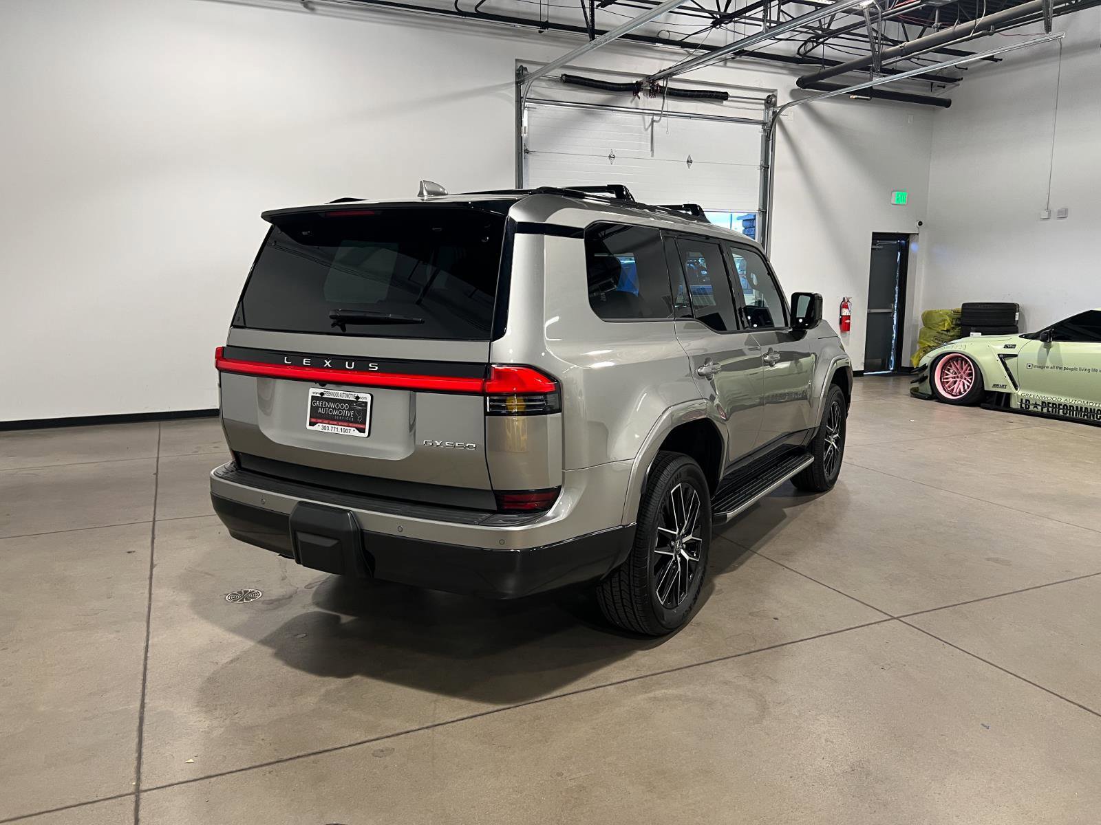 Used 2026 Lexus GX 550 w/ Accessory Package (2T) image 3