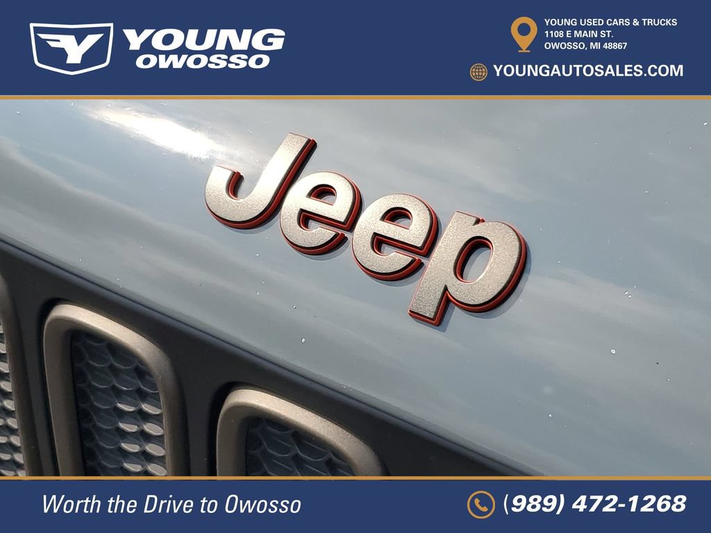 Used 2016 Jeep Renegade 75th Anniversary FWD image 29