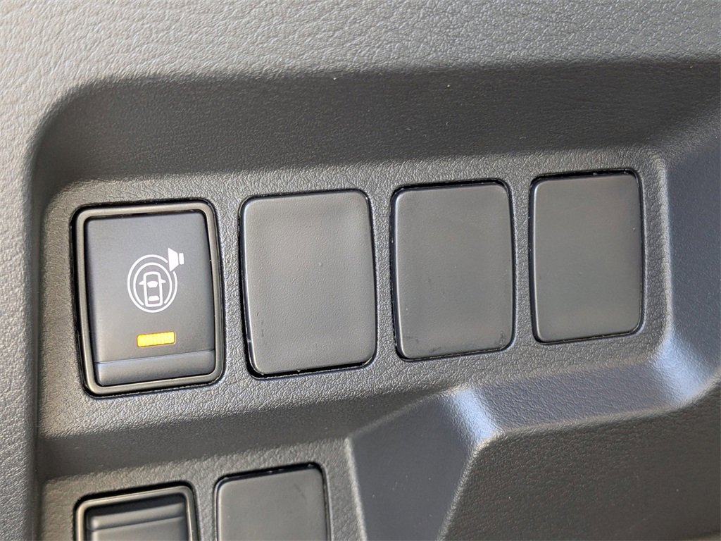 New 2025 Nissan Frontier SV image 31