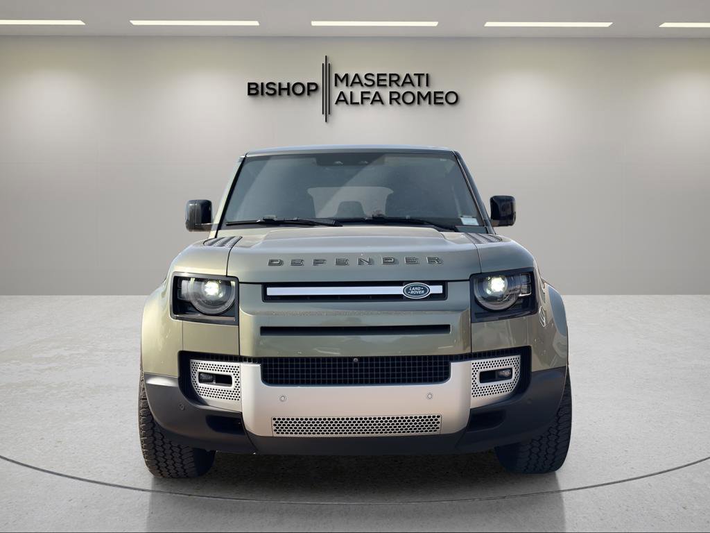 Used 2020 Land Rover Defender 110 SE image 2