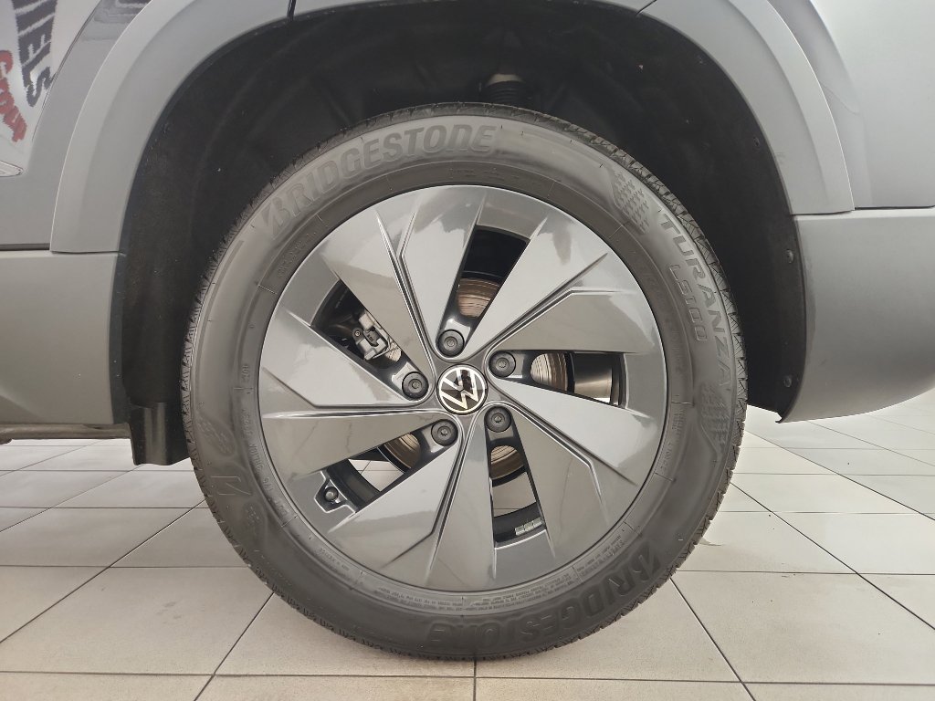 New 2026 Volkswagen Taos S image 30