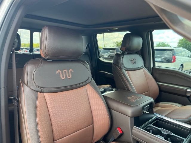 New 2026 Ford F350 4x4 Crew Cab DRW Super Duty image 16
