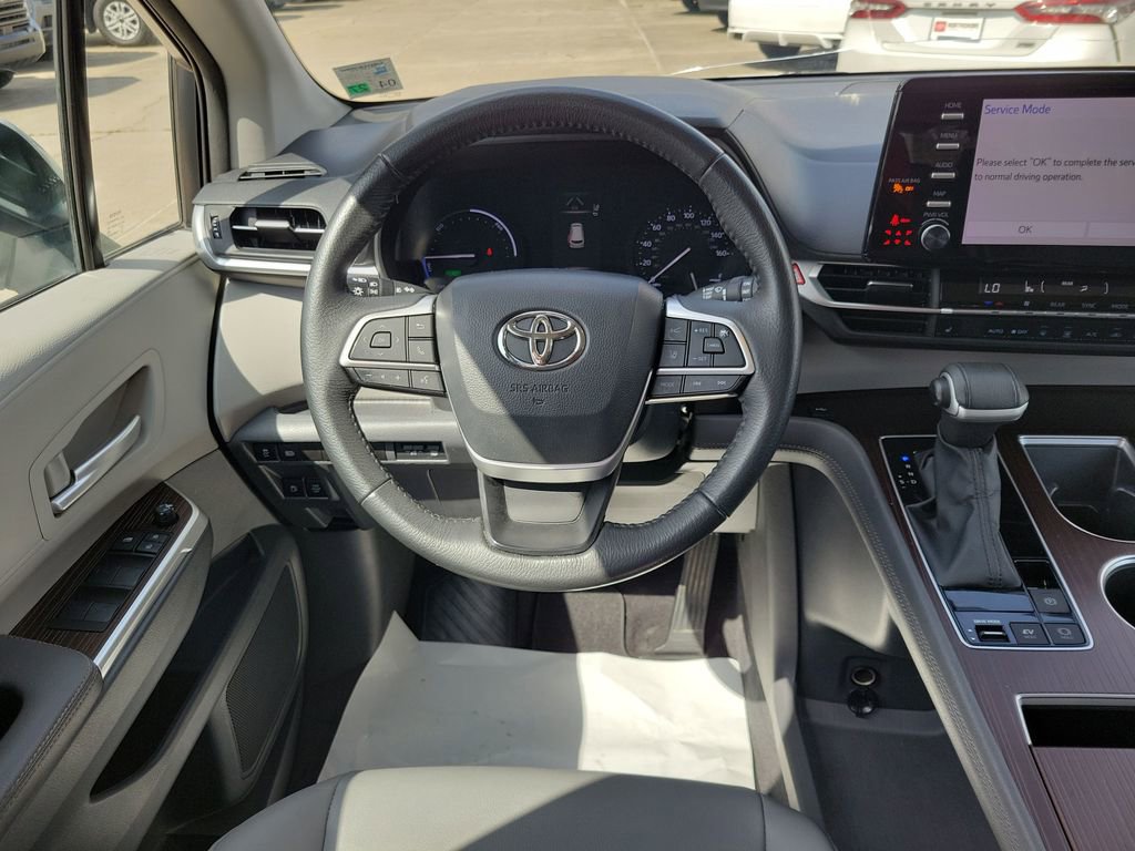 Certified 2023 Toyota Sienna XLE image 21