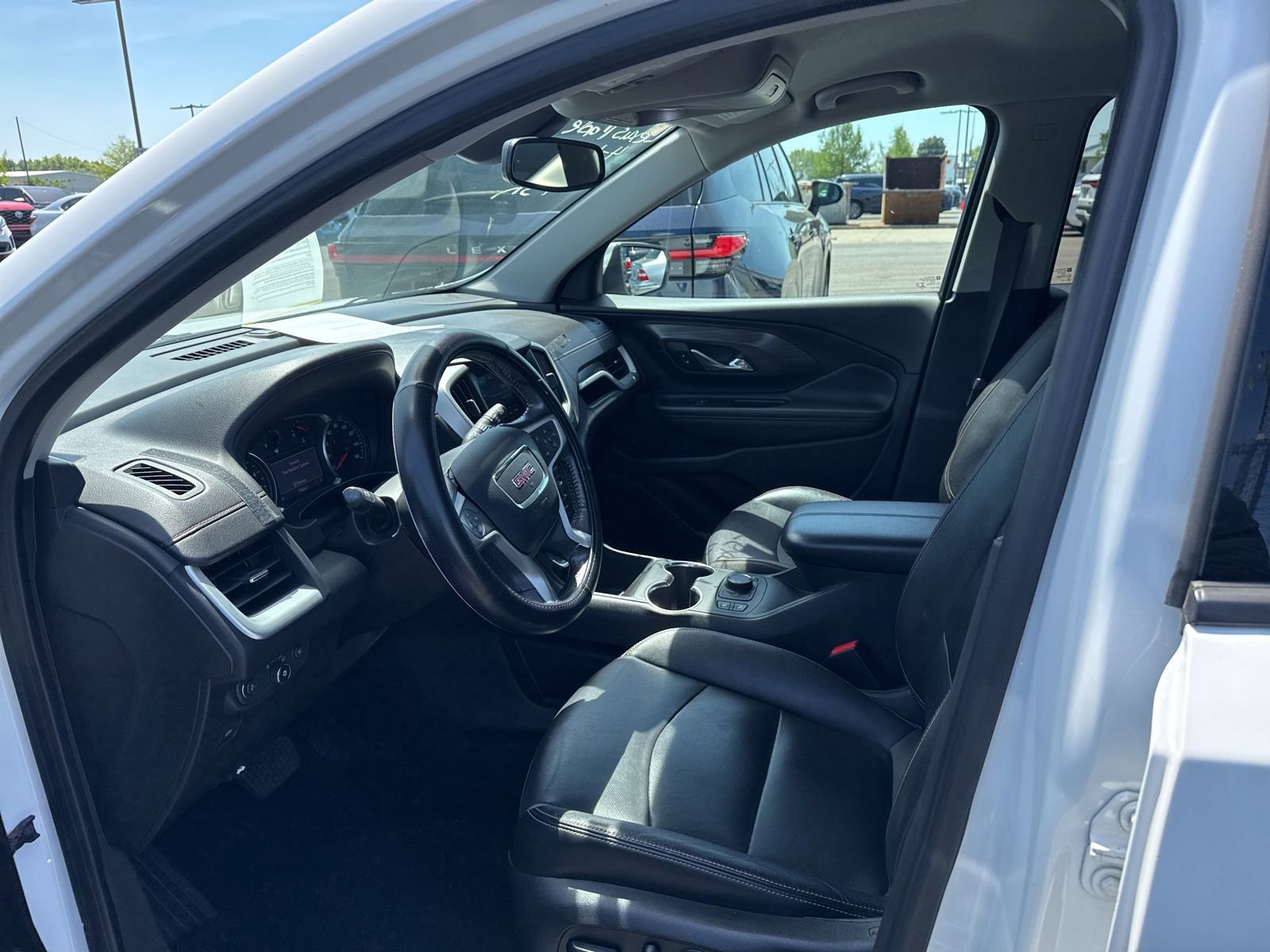Used 2019 GMC Terrain SLT image 2